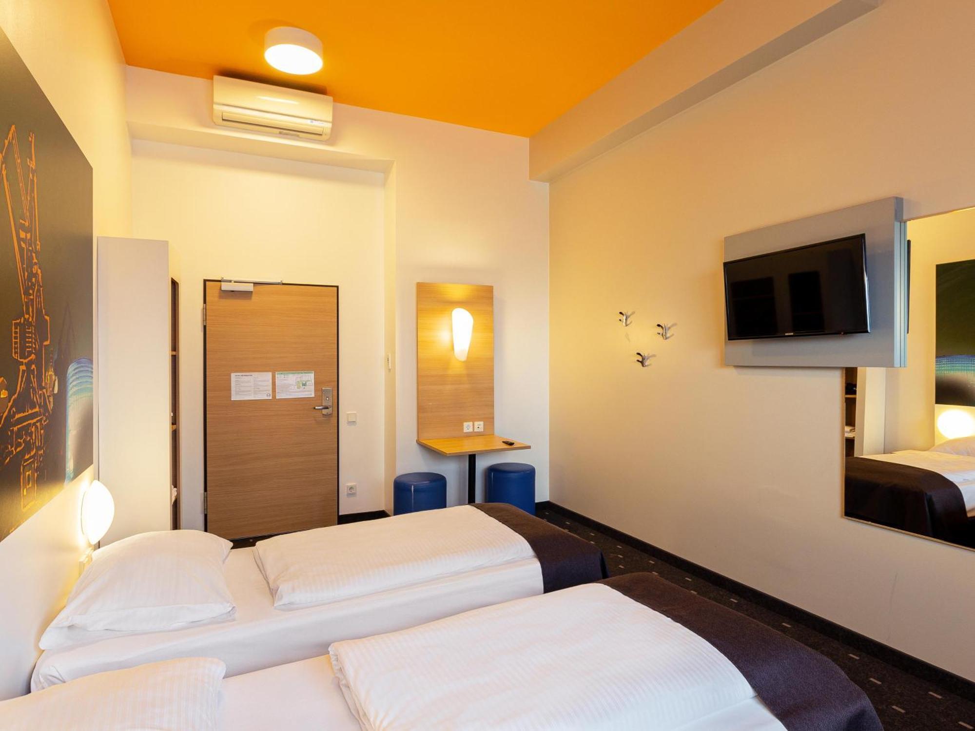 B&B Hotel Duisburg Hbf-Sued Екстериор снимка