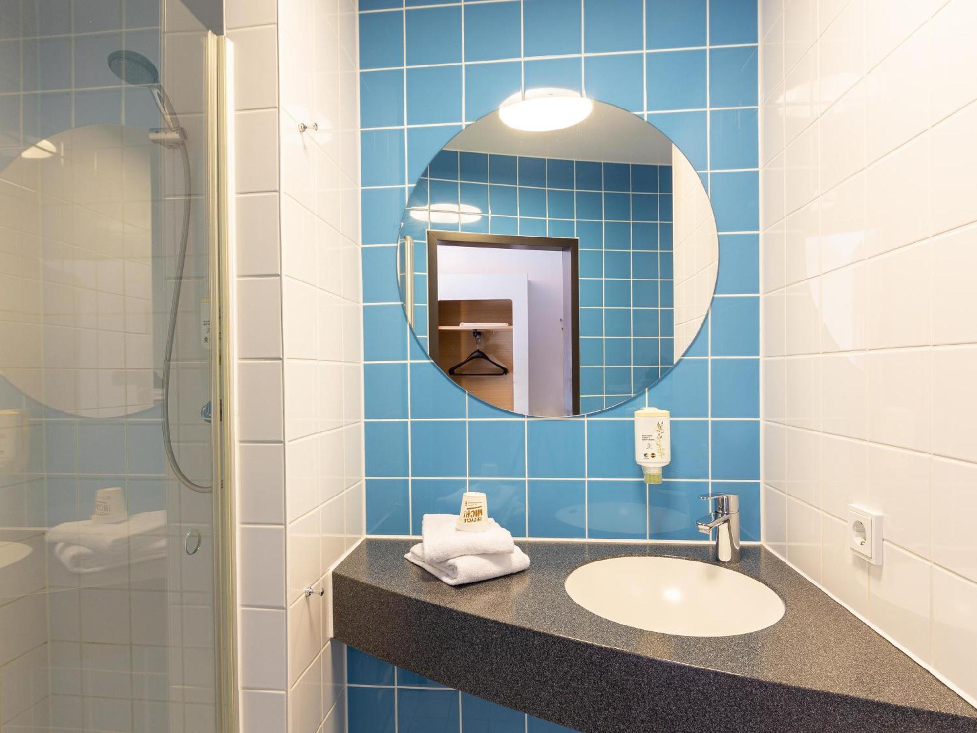 B&B Hotel Duisburg Hbf-Sued Екстериор снимка