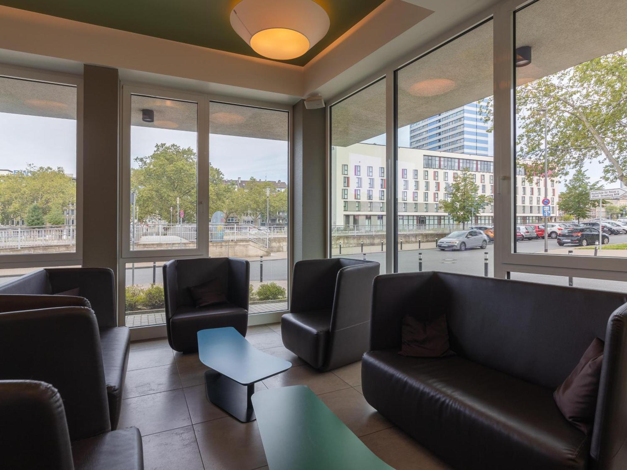 B&B Hotel Duisburg Hbf-Sued Екстериор снимка